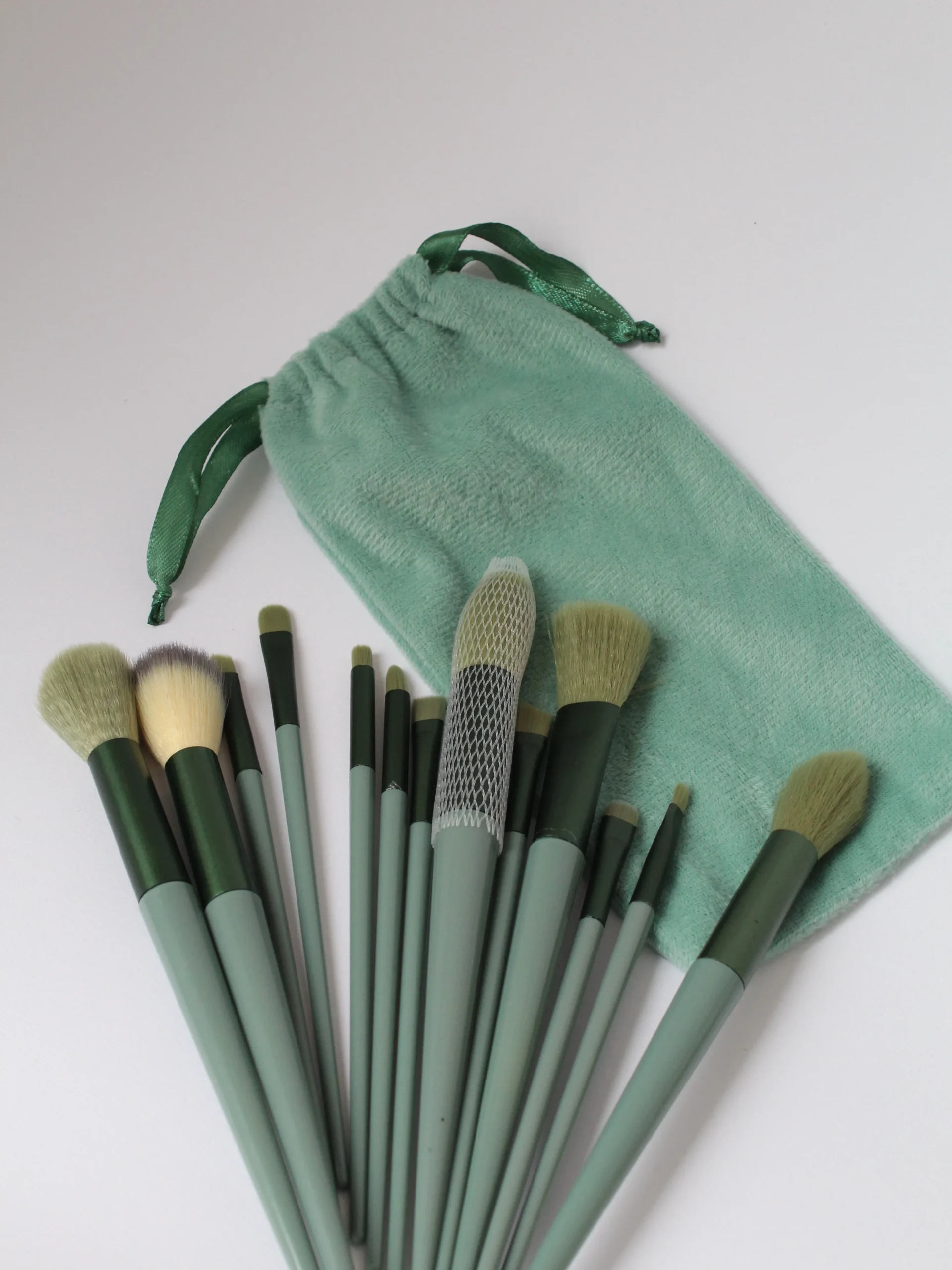 ست براش آرایشی فیکس ۱۳ تکه – رنگ سبز